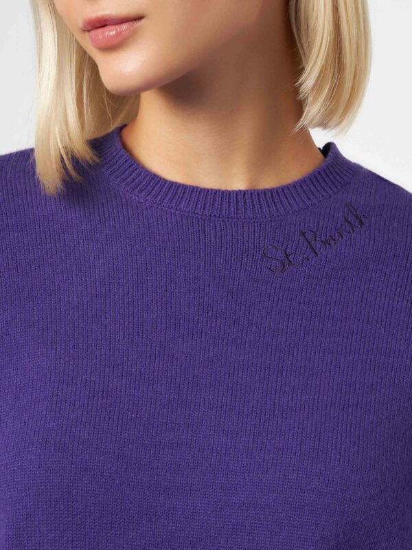 QUE0010 / 00796E sweater purple embroidery woman
