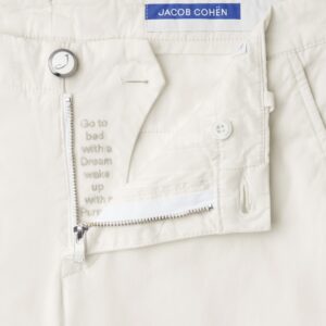 UP00101S2544A35 jacob cohen bobby chinos in off white gabardine 21995081 52674489 2048