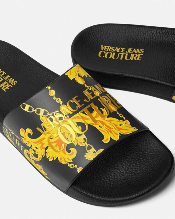 E77YA3SQ4-EZS834_EG89 90 E77YA3SQ4 EZS834 EG89 22 ChainCoutureSlides Shoes Versace online store 0 2