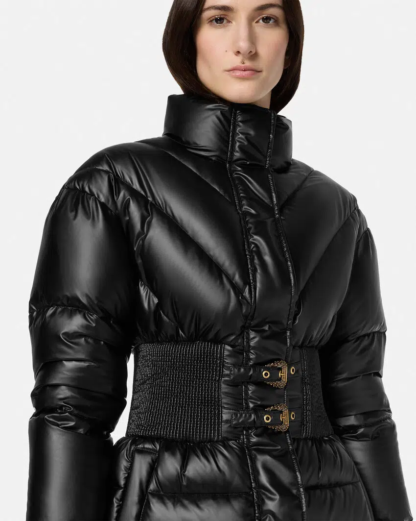 Versace Jeans Couture Pufferjacke mit Baroque-Schnalle 4 Versace Jeans Couture Pufferjacke mit Baroque-Schnalle – Bild 4