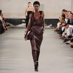 Elisabetta Franchi Bleistiftrock aus Leder 11 GP05Z53E2 gp05z53e2 644 2 d