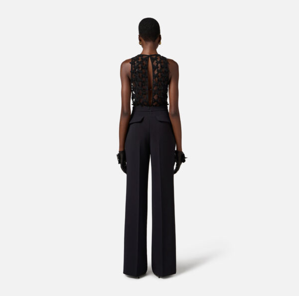 Elisabetta Franchi Jumpsuit aus leichtem Crêpe mit Schleifen – Bild 4