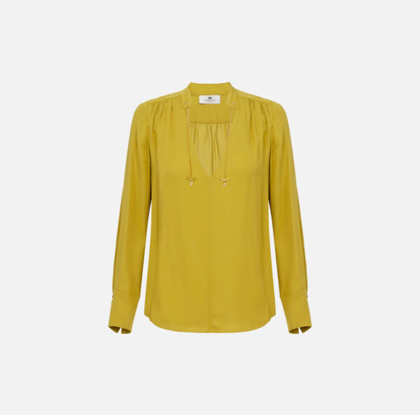 Elisabetta Franchi Hemdbluse aus Georgette mit Charm-Anhängern und Logo – Bild 5