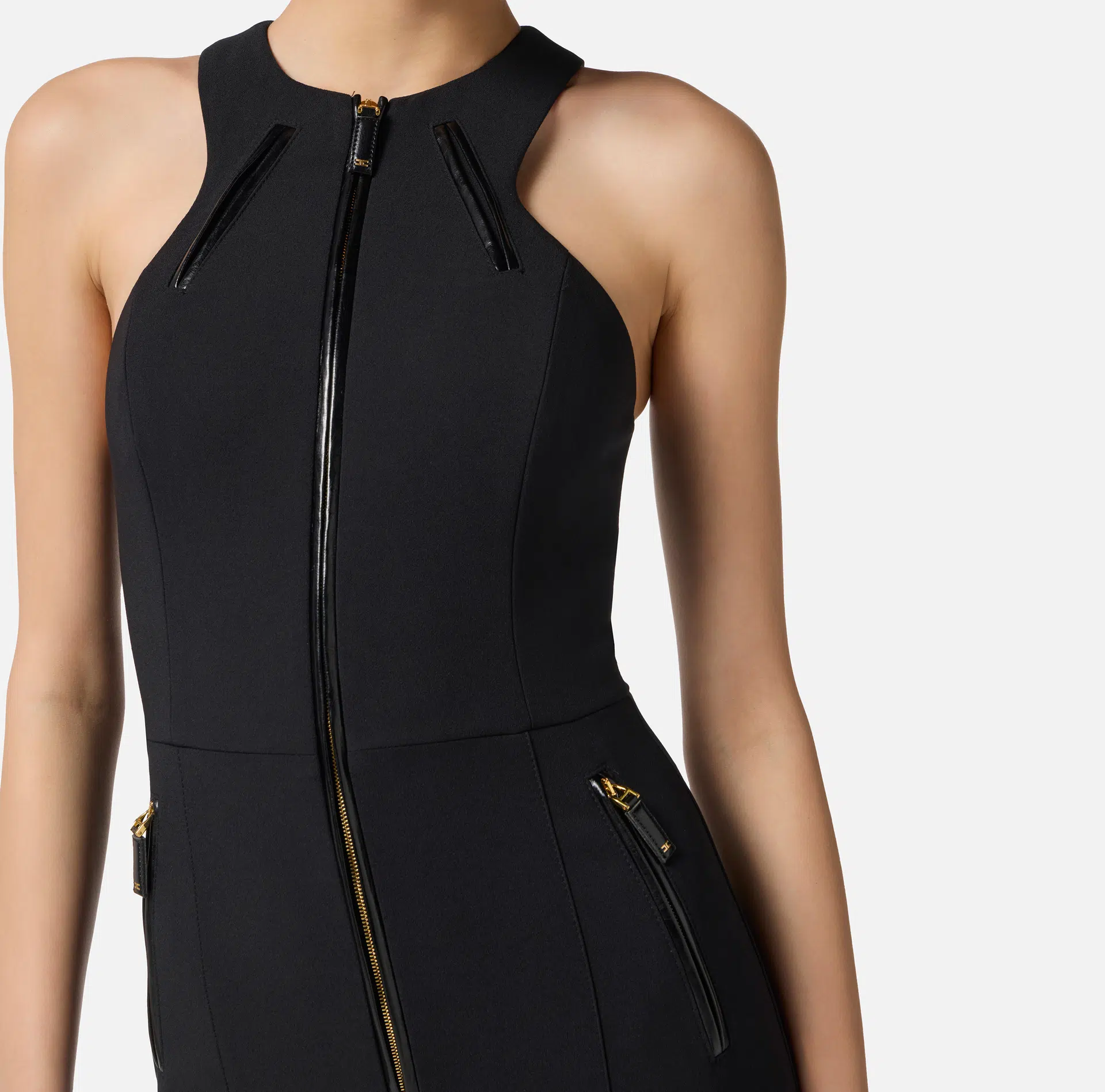 Elisabetta Franchi Jumpsuit aus doppellagigem Crêpe mit Reissverschlussdetails 2 Elisabetta Franchi Jumpsuit aus doppellagigem Crêpe mit Reissverschlussdetails – Bild 2