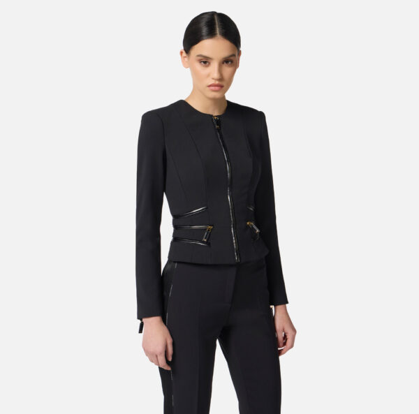 Elisabetta Franchi Jacke aus doppellagigem Crêpe mit Reissverschlussdetails – Bild 2