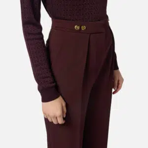 Elisabetta Franchi Hose aus Crêpe mit Schmuck-Accessoire 7 PA09956E2 PA09956E2 EA4 5 D