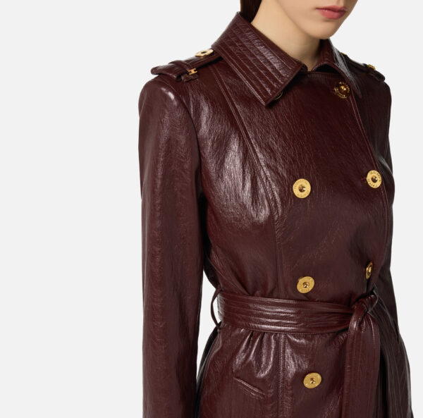 Elisabetta Franchi Trenchcoat in Craquelé-Optik – Bild 3