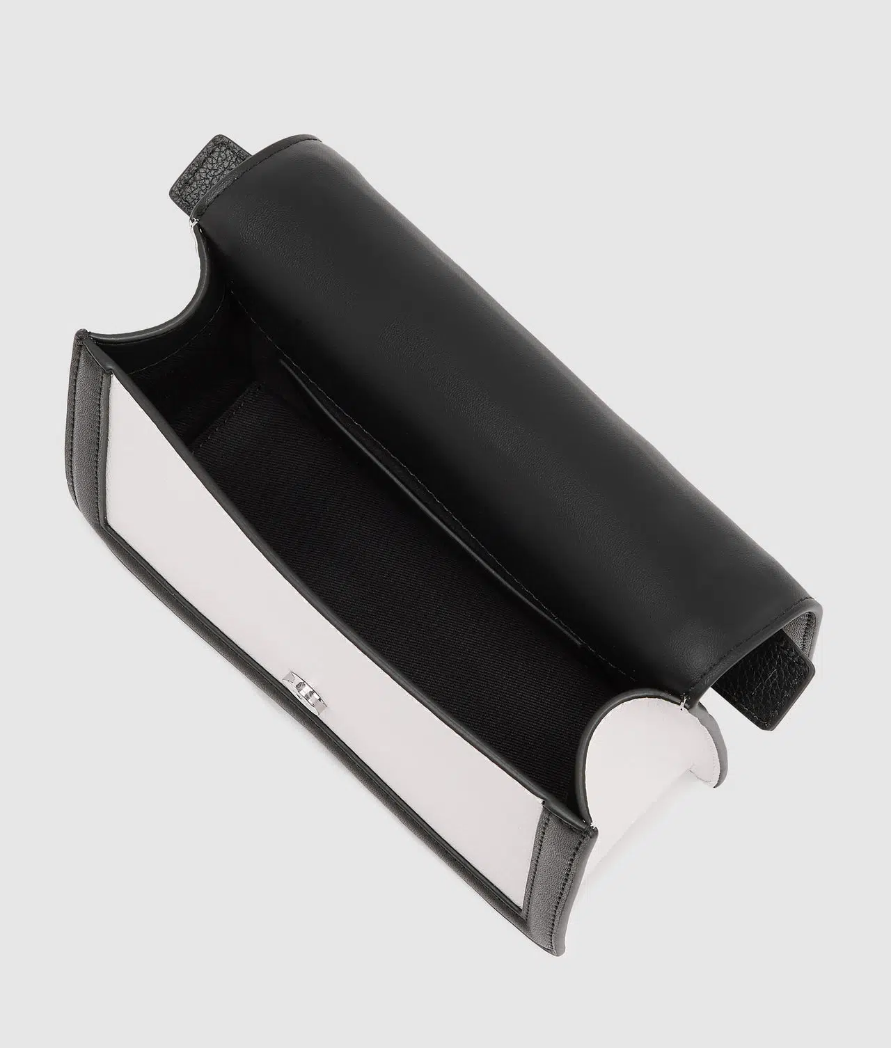 Karl Lagerfeld Nova kleine Umhängetasche 4 Karl Lagerfeld Nova kleine Umhängetasche – Bild 4