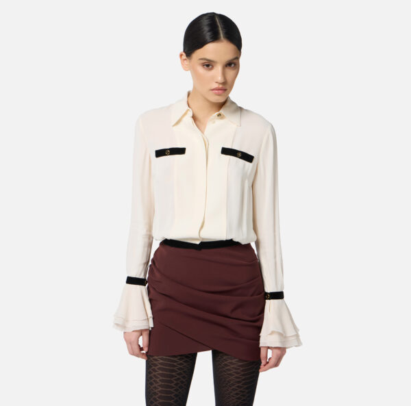 Elisabetta Franchi Hemdbluse aus Georgette mit Schmuckknöpfen – Bild 2