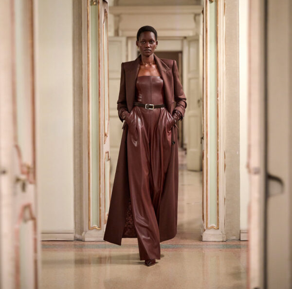 Elisabetta Franchi Jumpsuit im Bustier-Stil mit Nappa-Textur – Bild 6