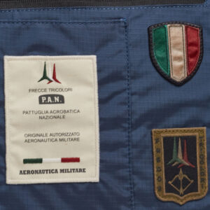 252BO0612UCT04251 aeronauticamilitare 252bo0612uct04251 08184 iconic ripstop nylon helmet bag 3 4