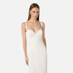 Kleid aus leichtem Crêpe mit offenkantig verarbeitetem Gewebe 6 AB91861E2_360 AB91861E2 360 4 D