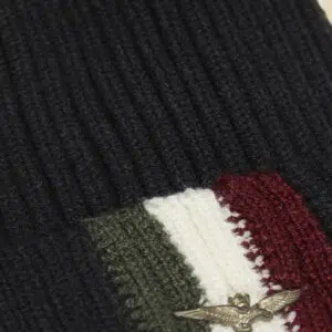 Aeronautica Militare Mütze mit Trikolore und metallenem Adler 5 252CU0080UL00555_34300 aeronauticamilitare 252cu0080ul00555 34300 knit beanie with tricolor detail 3 2