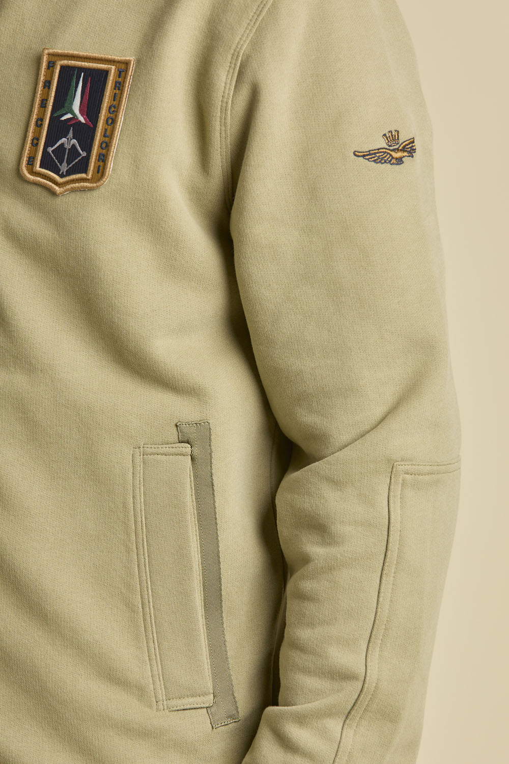 Sweatshirt mit Frecce Tricolori-Aufnähern 3 Sweatshirt mit Frecce Tricolori-Aufnähern – Bild 3