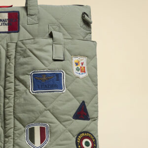 Aeronautica Militare Gesteppte Helmtragetasche Multi-Patches 8 261BO1175XCT04298 aeronauticamilitare 261bo1175xct04298 07305 quilted multi patch helmet bag 3