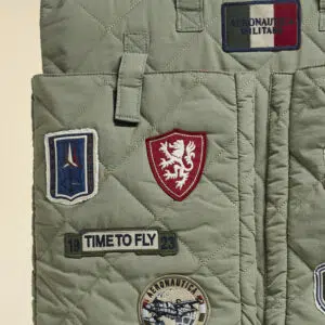 Aeronautica Militare Gesteppte Helmtragetasche Multi-Patches 9 261BO1175XCT04298 aeronauticamilitare 261bo1175xct04298 07305 quilted multi patch helmet bag 4