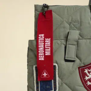 Aeronautica Militare Gesteppte Helmtragetasche Multi-Patches 11 261BO1175XCT04298 aeronauticamilitare 261bo1175xct04298 07305 quilted multi patch helmet bag 6