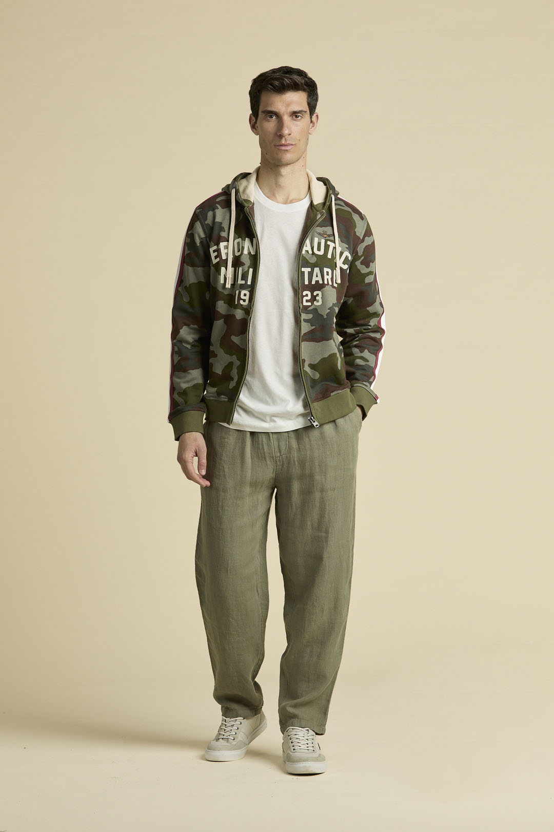 Aeronautica Militare Komfort-Fit-Hose aus Leinen 1 Aeronautica Militare Komfort-Fit-Hose aus Leinen