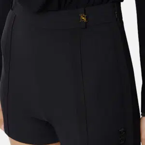 Elisabetta Franchi Shorts aus leichtem Crêpe mit offenkantig verarbeitetem Gewebe 4 SH00761E2 SH00761E2 110 3
