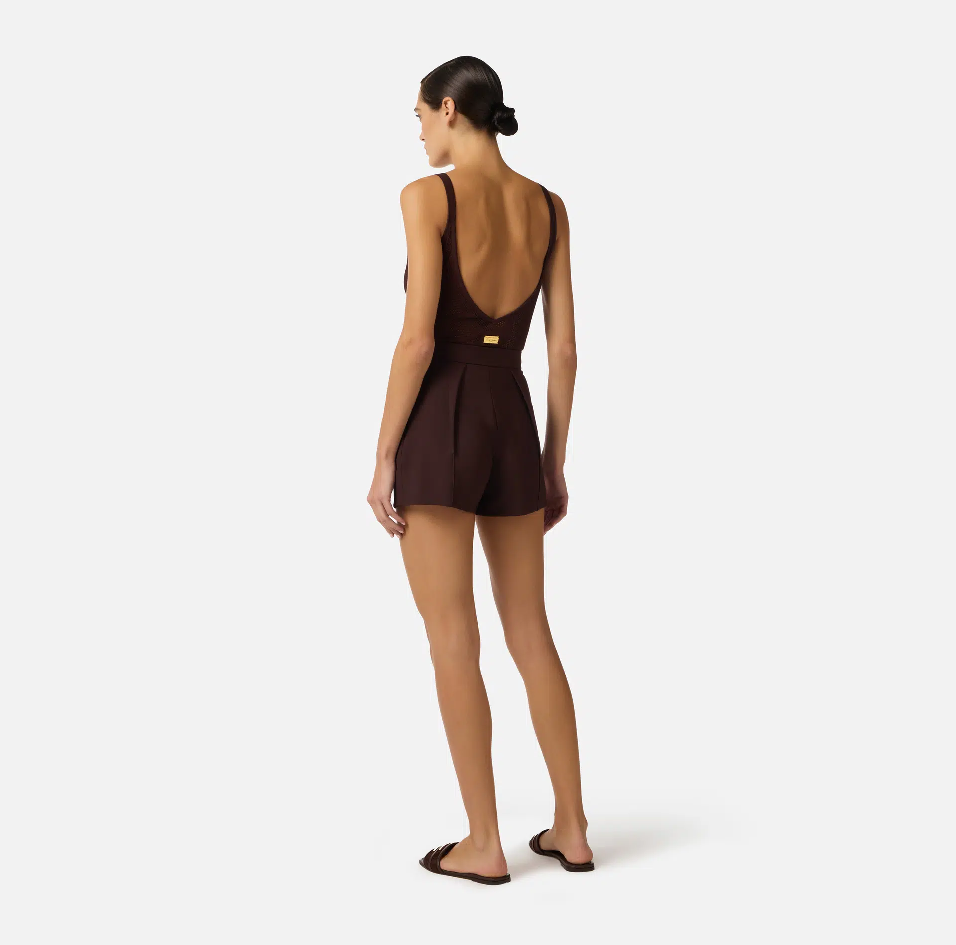 Elisabetta Franchi Shorts aus leichtem Crêpe mit Abnähern 4 Elisabetta Franchi Shorts aus leichtem Crêpe mit Abnähern – Bild 4