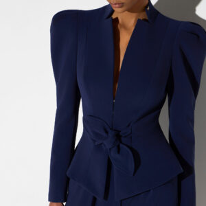 Elisabetta Franchi Jacke aus leichtem Crêpe mit Schleife – Bild 3